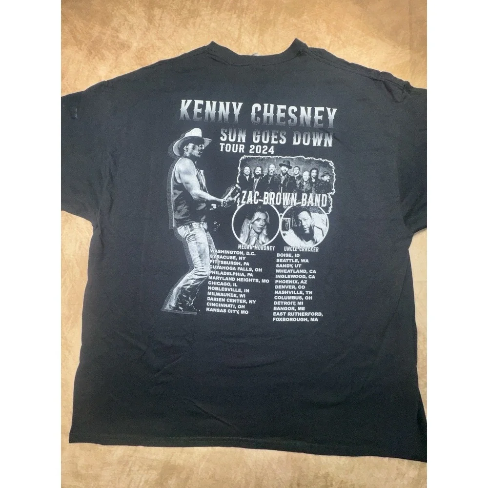 Kenny Chesney Zac Brown Band Sun Goes Down Tour 2024 T-shirt Size 2XL - Picture 6 of 7